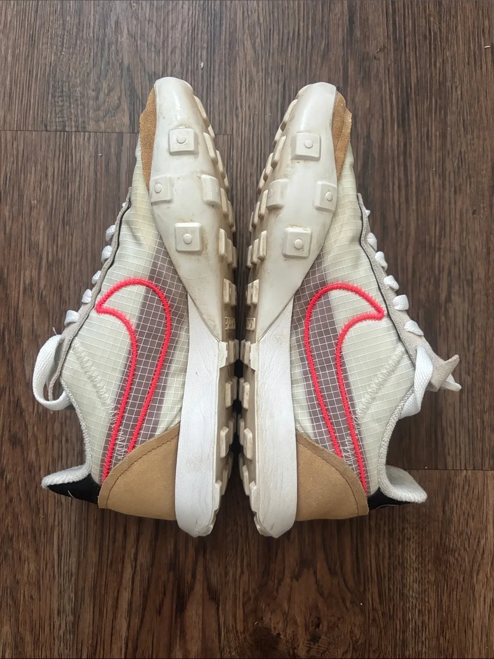 Nike Waffle Racer 2X White Bright Crimson Tan Gum Womens 7 CK6647-101